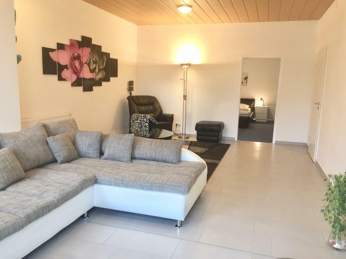 Ferienwohnung Im Zentrum Bad Schwartau Exteriör bild