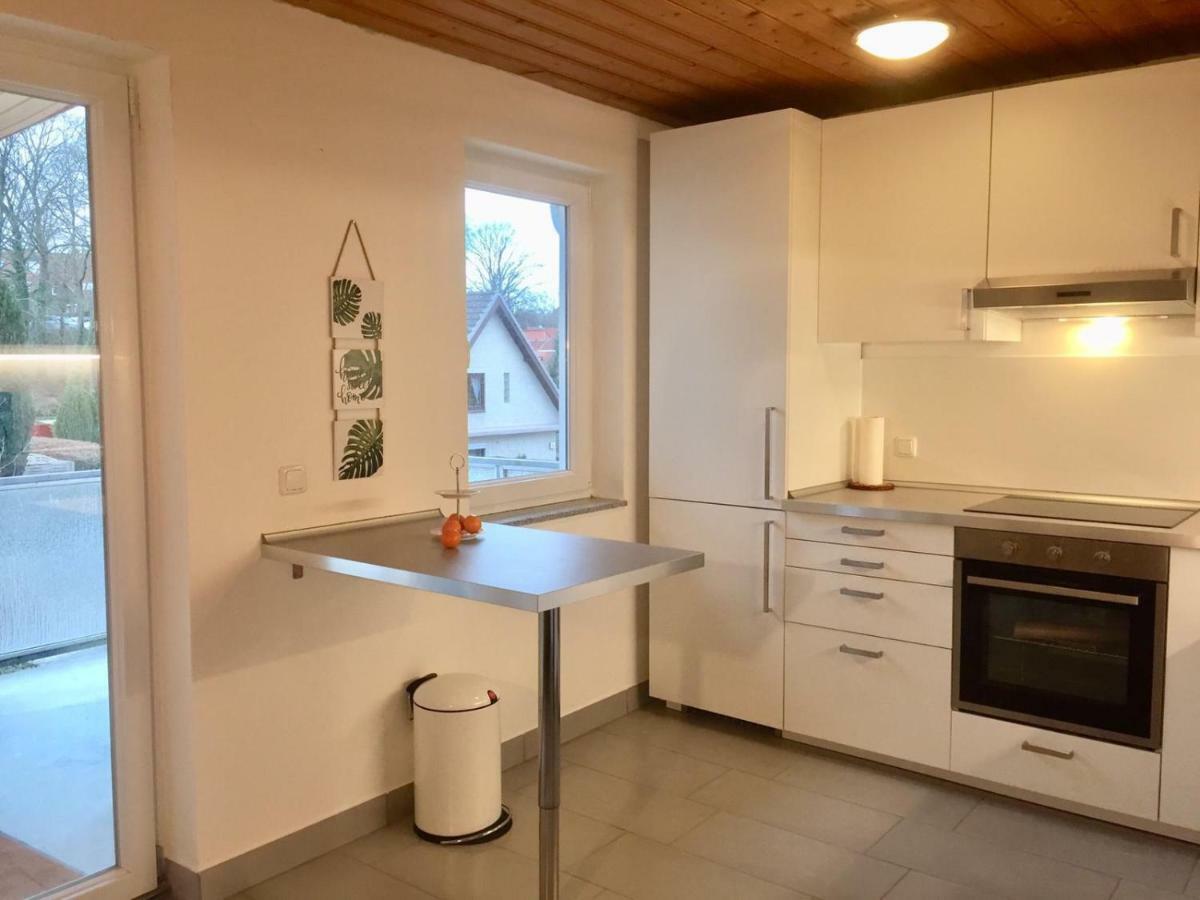 Ferienwohnung Im Zentrum Bad Schwartau Exteriör bild